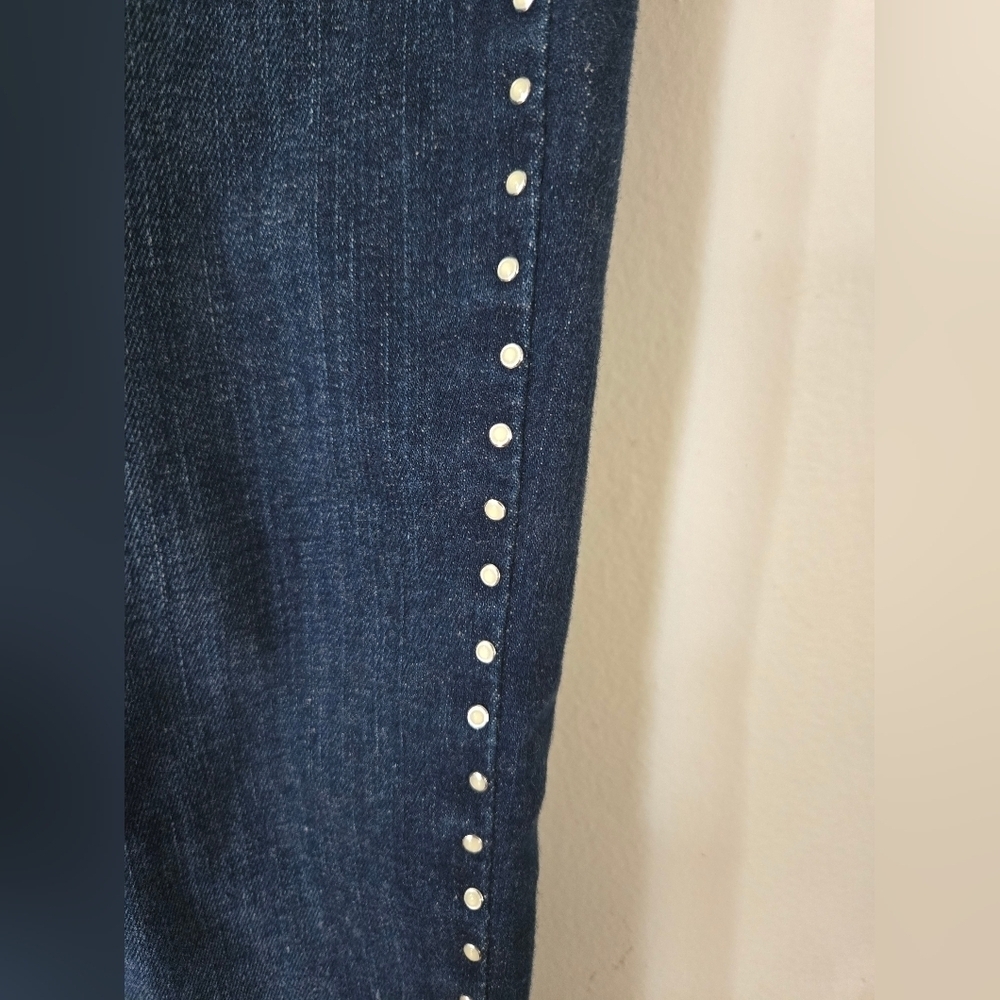 Levi's Women's Classic Mid Rise Studded Skinny Jeans Size 14 - Picture 8 of 9